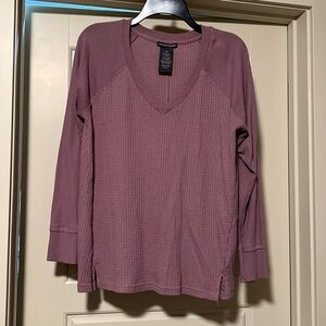 Light Plum colored long sleeve women’s thermal